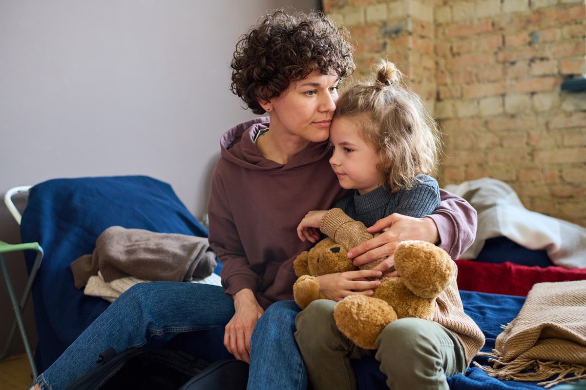 Familles expulsées dans l'obscurité totale
