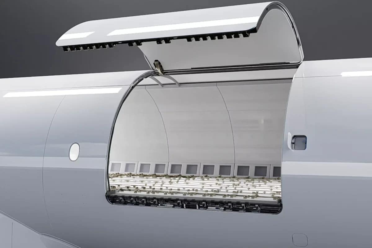 Plus grande porte d'avion cargo au monde