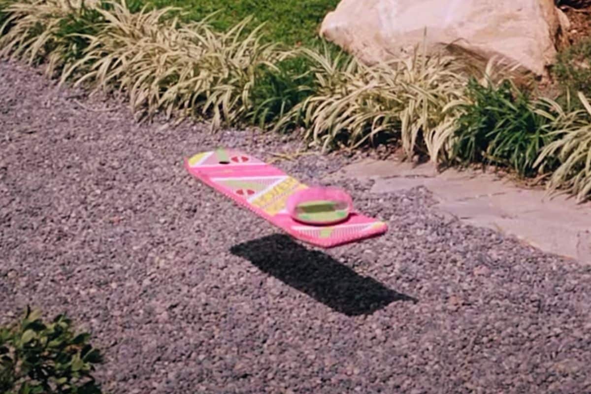Un hoverboard façon Retour vers le futur devient réalité grâce au son